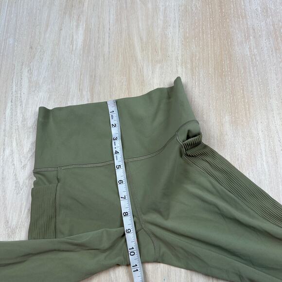 Athleta Salutation Stash Pocket II Laser Cut 7/8 Tight Olive Green Leggings XS - Picture 8 of 16